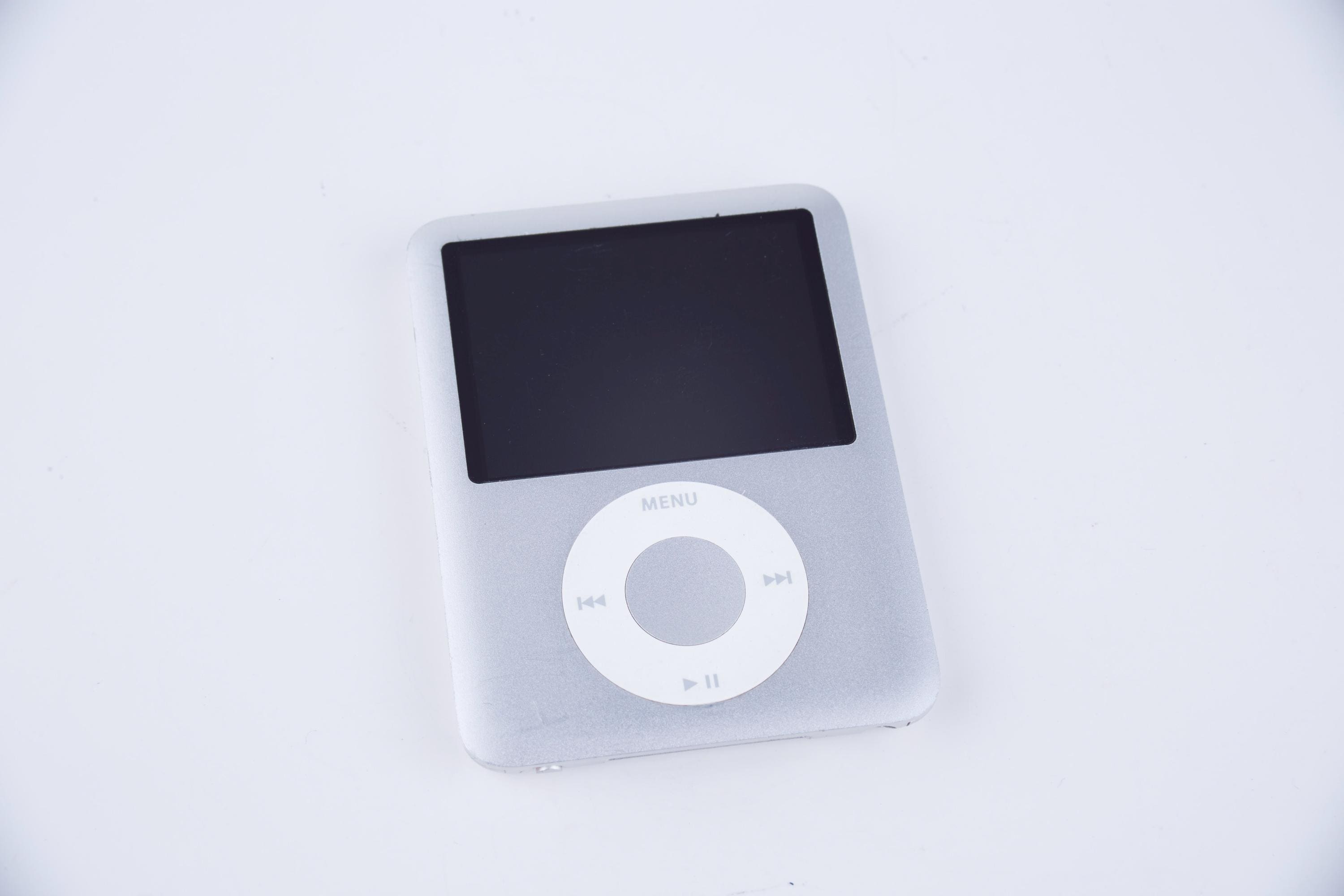 Ipod Nano 3rd Generation. Capacity - 4GB. - Etsy Canada