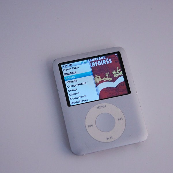 iPod nano 3rd Generation. Capacity - 8GB.