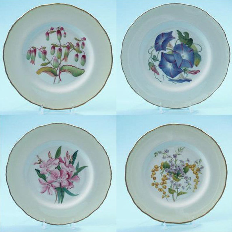 V 055 Three very pretty antique Venetian fancy beads