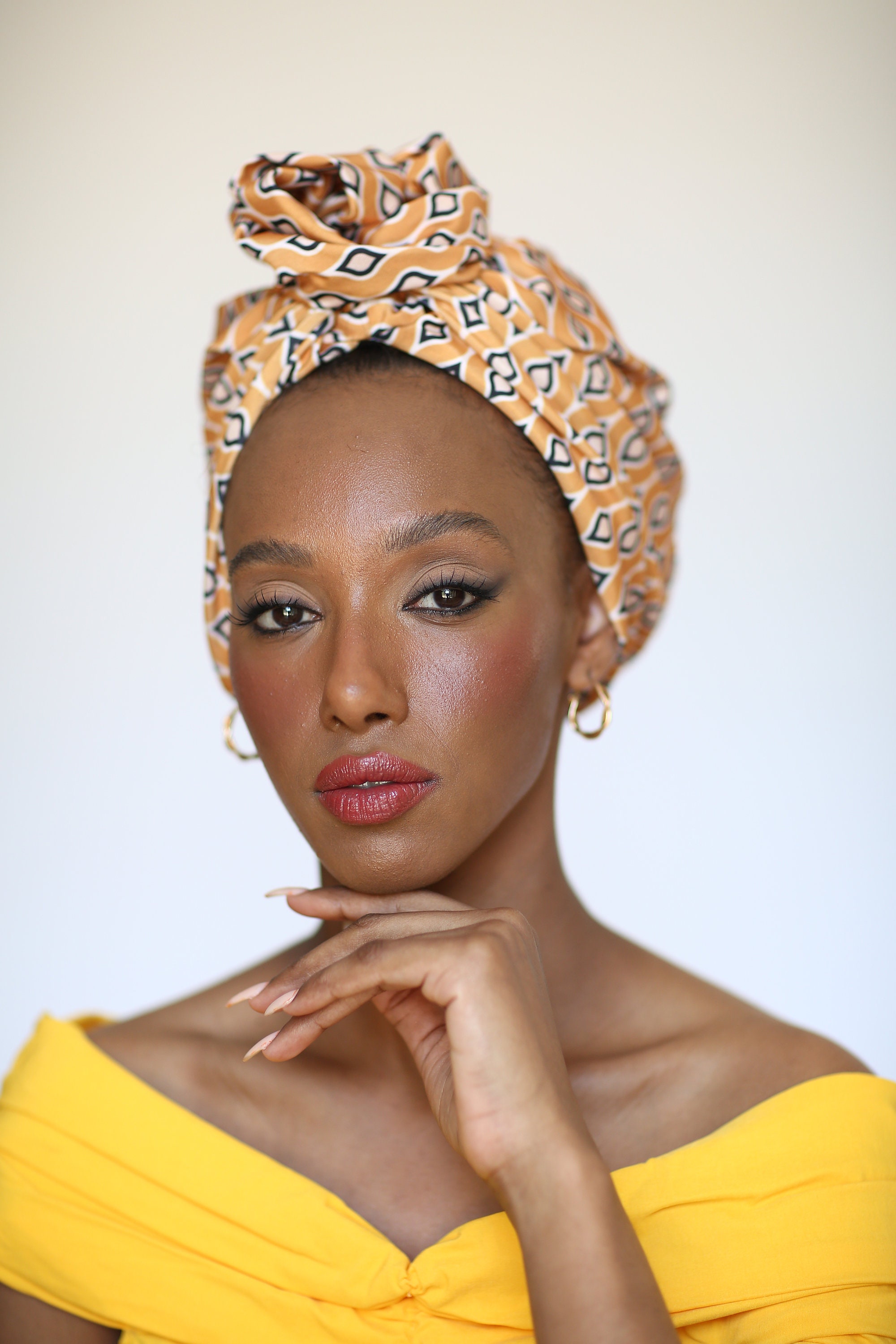 Turban – Colorful Abstract Print – Pre-tied Headwrap for  display picture 2