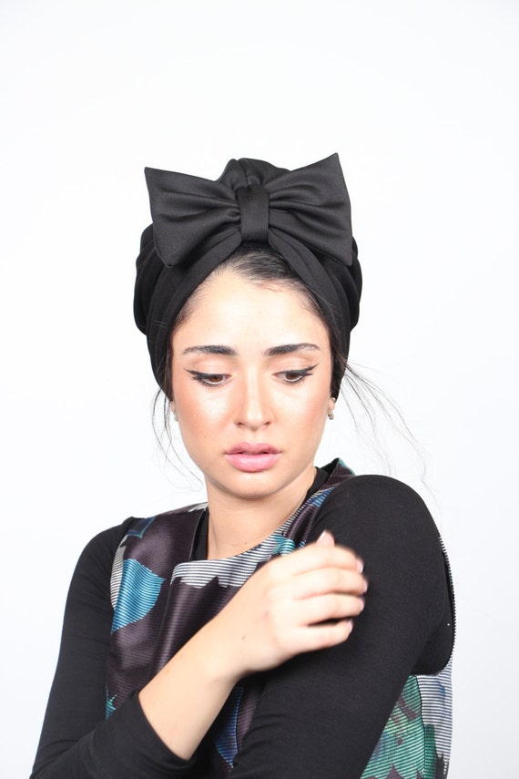 turban with bow