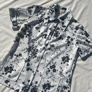 1970s Smartique cherry blossom collared shirt