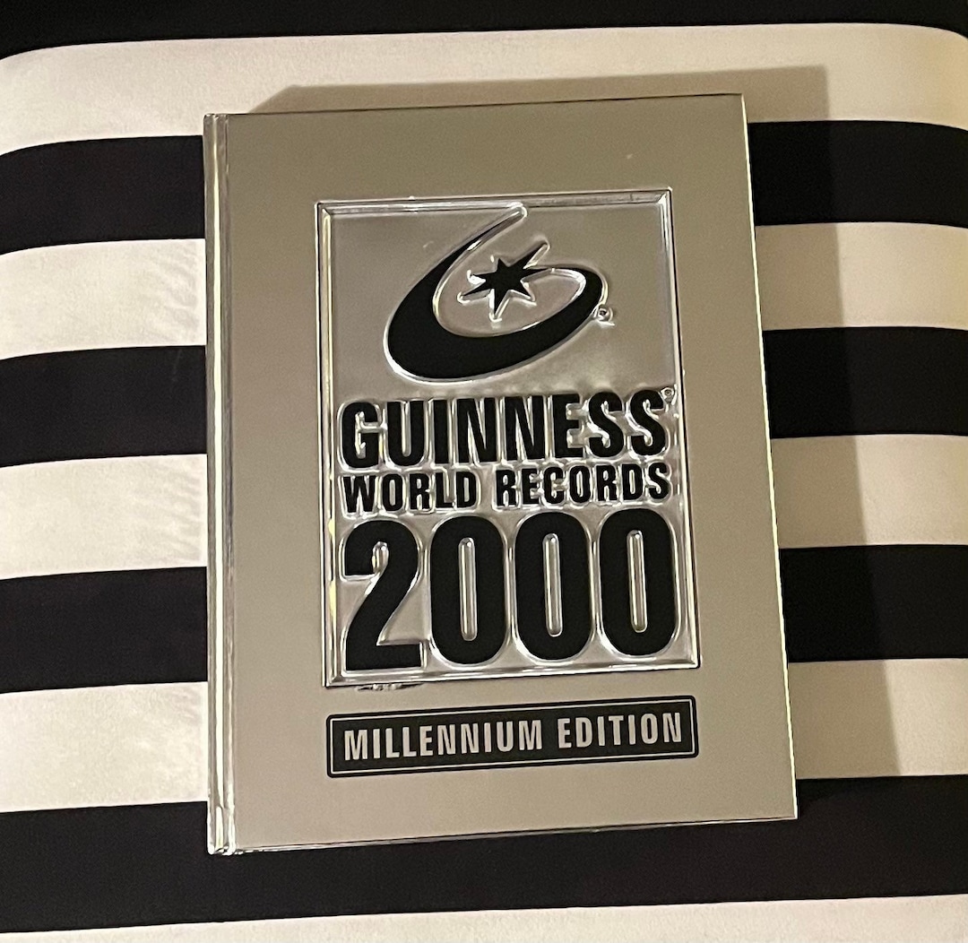 ビジネス・経済 GUINNESS BOOK OF THE 20th CENTURY MILLEN ビジネス・経済 GUINNESS BOOK OF THE 20th CENTURY MILLEN
