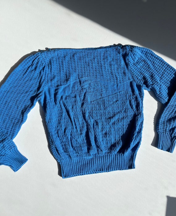 vintage 1970s royal blue knitted sweater