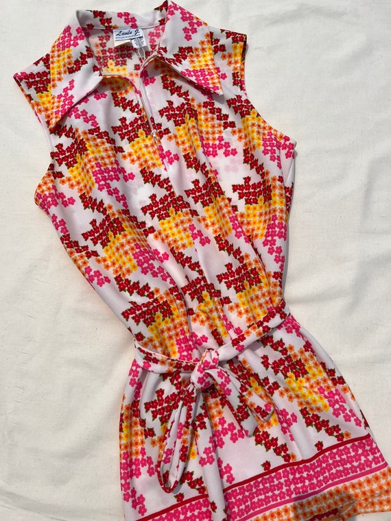 1970s Lanie J. Styled in California flower tunic collared top View 5