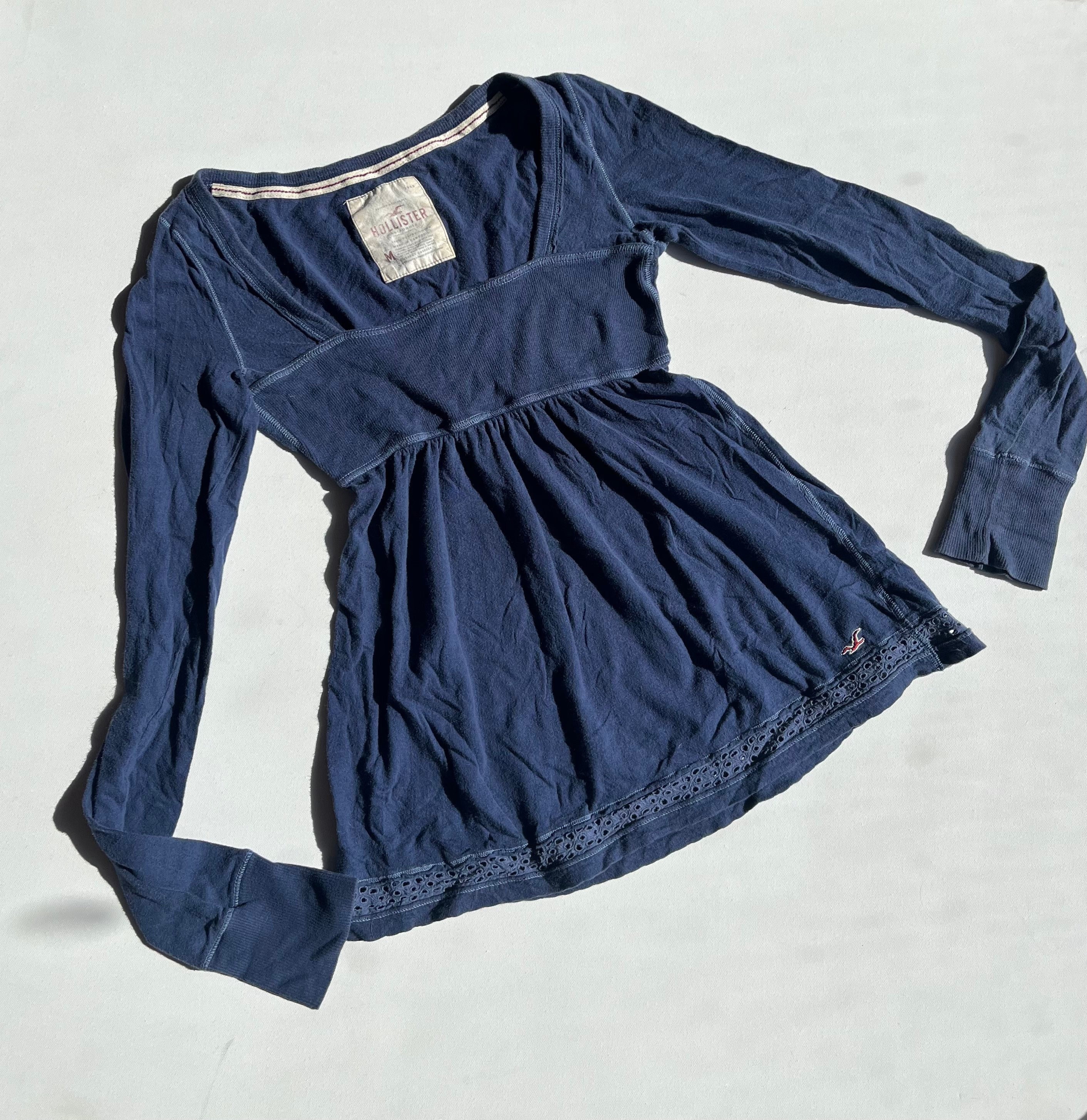 2000s Hollister babydoll long sleeve top