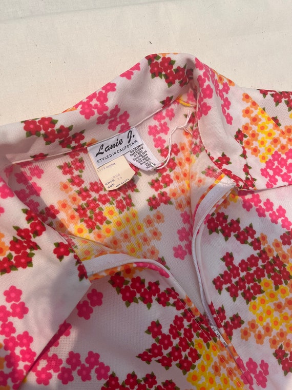 1970s Lanie J. Styled in California flower tunic collared top View 2