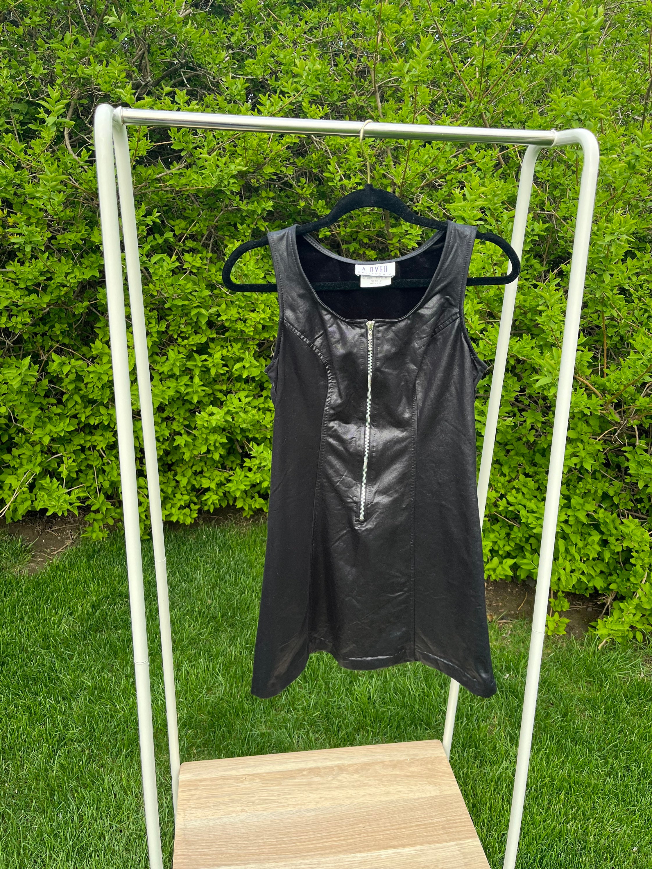 a byer black dress 1990s A.byer Zip-up Kenneth Cole Reaction Slim-Fit 28% polyester 13/06 Size:42 x 32