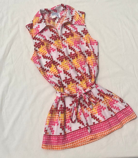 1970s Lanie J. Styled in California flower tunic collared top View 3