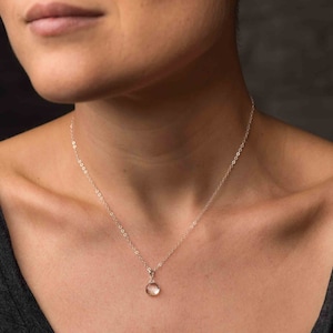 Bergkristall-Tropfen Kette 925 Silber | Halskette mit Geburtsstein Anhänger April