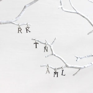 Initial-Anhänger silber, 925 Sterling Silber Charm, Buchstabe Kettenanhänger, kleines Geschenk