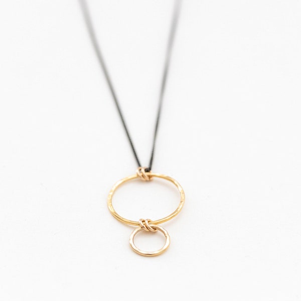 Open Circles Necklace Black & Gold | Hammered Mixed Metals