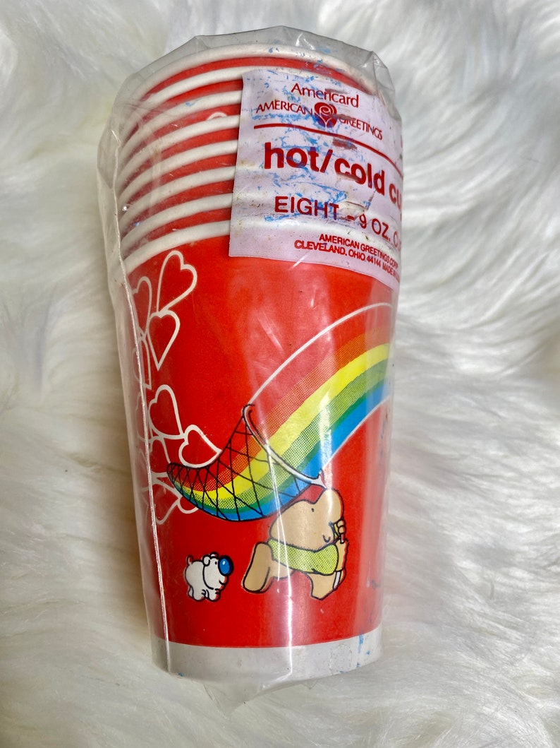 1979 Ziggy Rainbow Hearts Red Cups 8 ct 9 oz Party Cups image 1