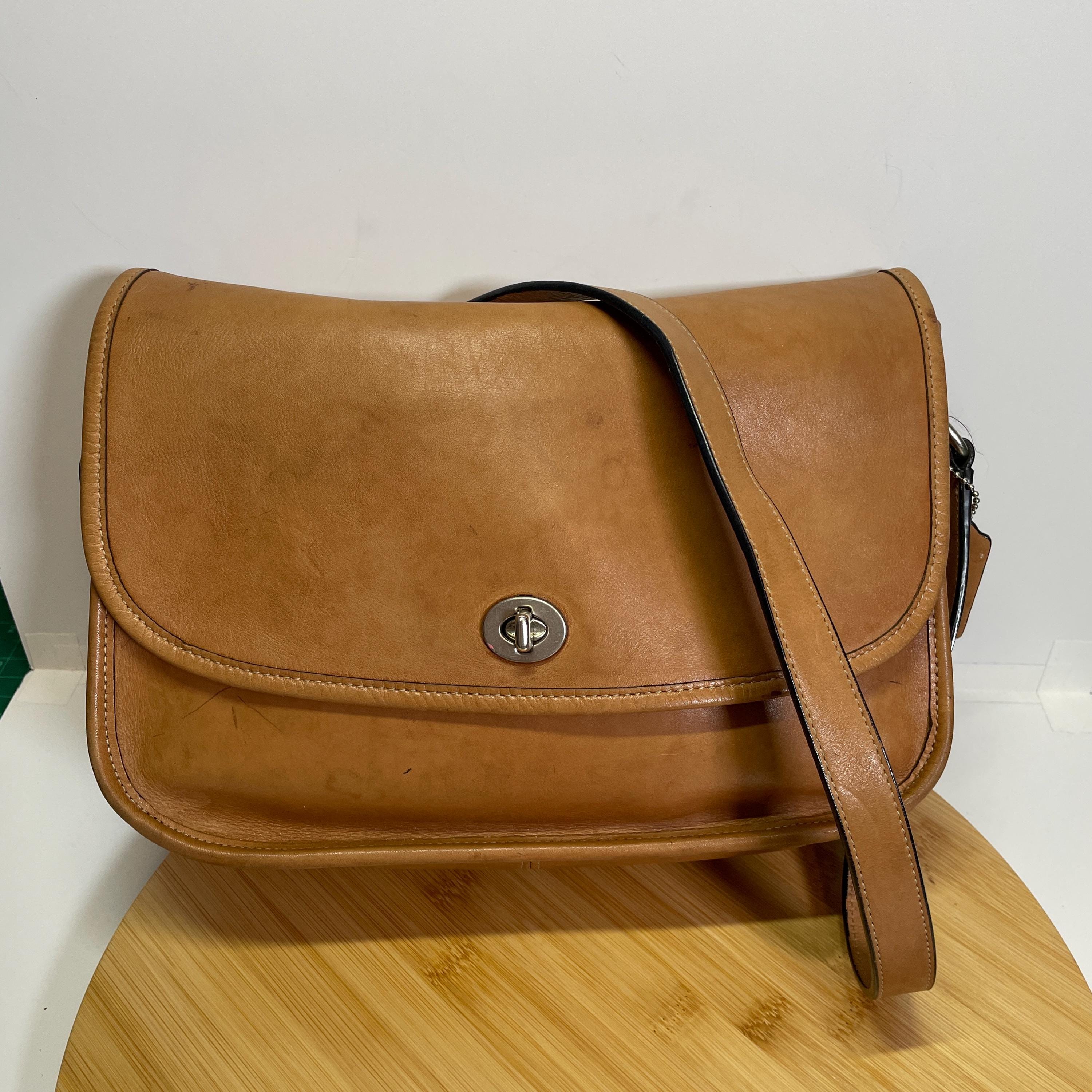 Coach Kiss Lock Bag - Etsy Coach Kiss Lock Bag - Etsy