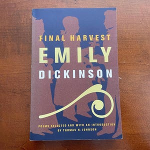 Final Harvest / Emily Dickinson / Paperback Book / Poetry