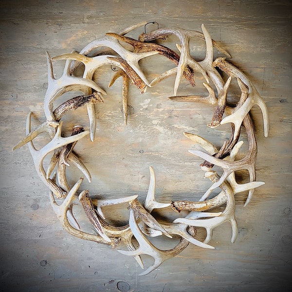 REAL Antler Wreath 28" - FREE SHIPPING