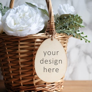 Wood Egg Basket Tag Mockup, Wood Egg Ornament Mock Up, Easter Mock Ups, Neutral Easter Basket Name Tag, Wood Egg Cut Outs Stock Photo, JPG