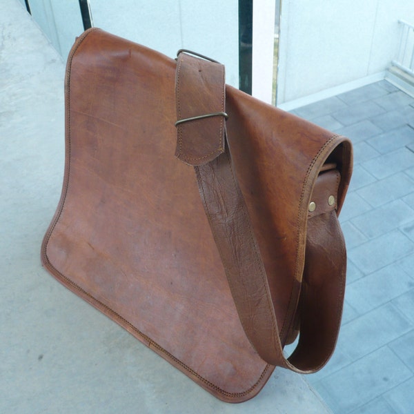 Leather Messenger Bag, Leather Laptop Bag, Crossbody Bag, Vintage Inspired Bag, Rustic Leather Bag, Full Grain Leather Bag, Travel Bag, 15"