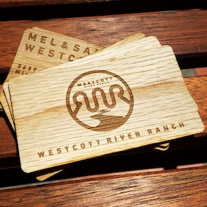 Holz Visitenkarten | Doppelseitige Visitenkarten | Visitenkarten mit Gravur | Benutzerdefinierte Holz Visitenkarten | Gravierte Holz Visitenkarten