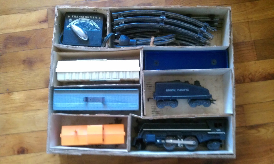 Vintage Marx Electric Train Set 52875 With 666 Metal Engine Etsy