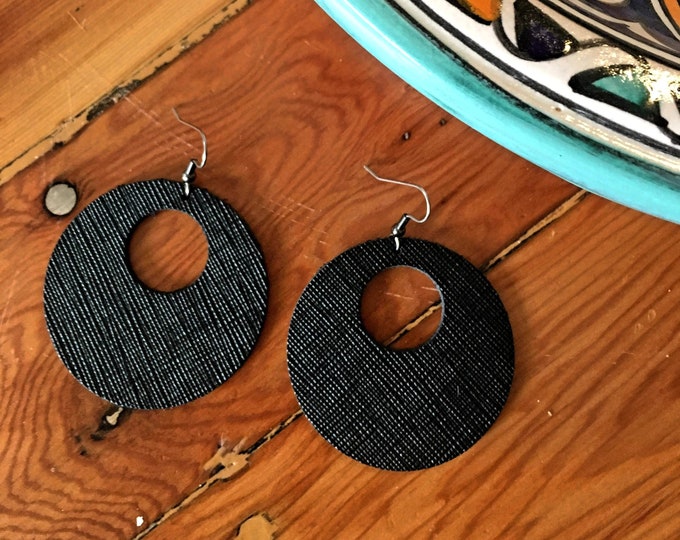 Textured Black Circle Cutout Leather Earrings / Genuine Leather / Real Leather Jewelry / Geometric / Spring Fashion /2 x 2"/ AellaVJewelry