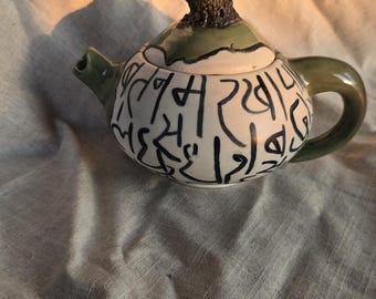 Pani Da Raang Calligraphy Teapot — Hand Painted Stoneware Art