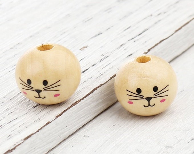 15 Wooden 20mm Round Beads with Cat Face  (A329f)
