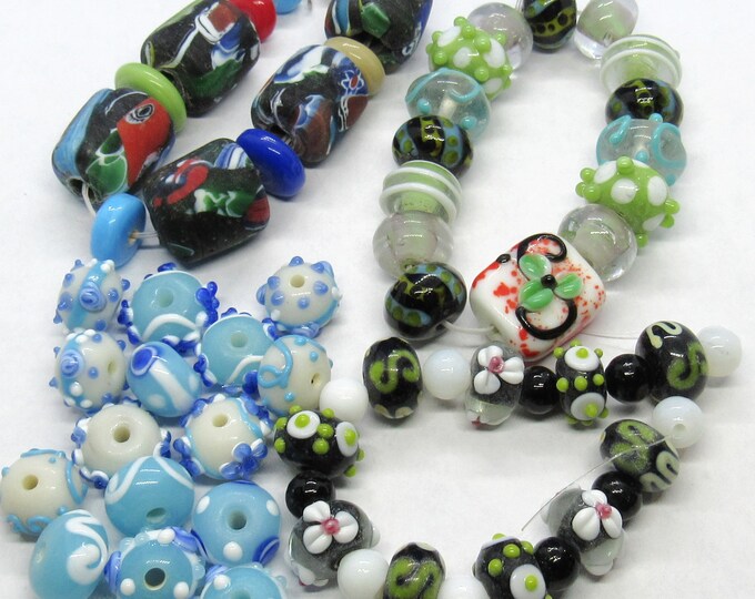 Choice 1 Set Handmade Fancy Glass Lampwork Beads (A133a-d)