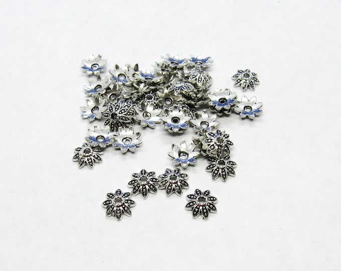 50 Antique Silver Tone Alloy Bead Caps 8mm (A39e)