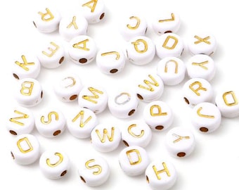 500 White/Gold Acrylic Round Alphabet Letter Beads 7mm (a51f)