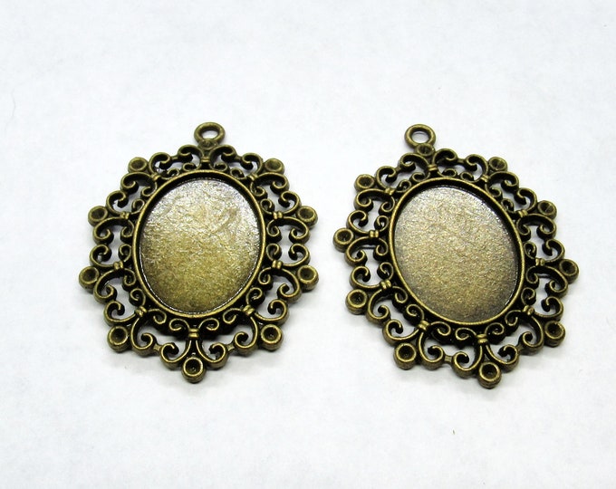 2 Antique Bronze Cabochon Oval Pendant Trays 47x36mm (Fits 25x19mm Cabs) (A48o)