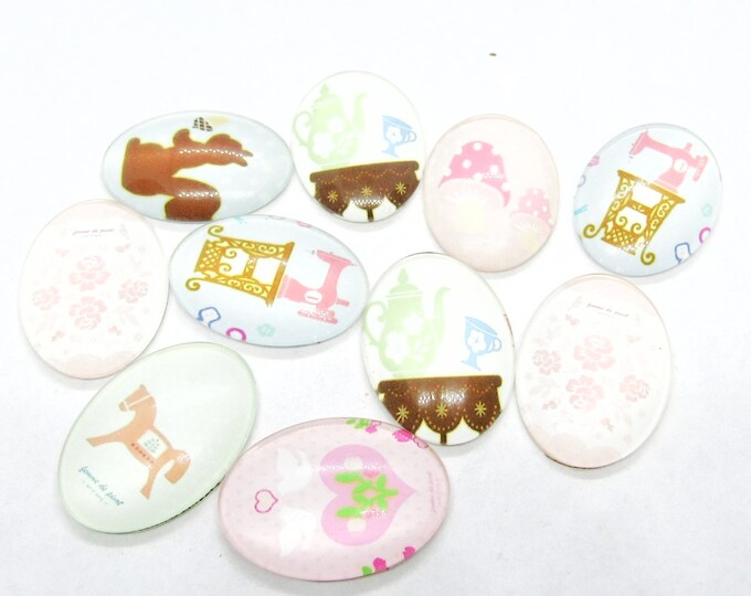 10 - 25x18mm Oval Flat Back Glass Cabochons Assorted Designs (A54d)