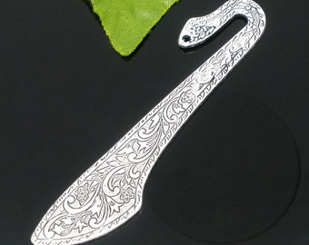 3 Antique Silver Tone 8.1cm Bookmarks  (A405d)