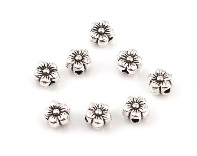 50pcs 7x6mm Tibetan Silver Alloy Flower Spacer Beads (A370g)
