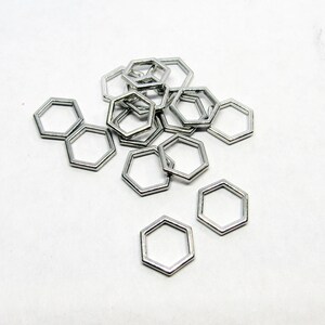 15 Platinum Plated Alloy Hollow Hexagon Beehive Connectors 12x10mm  (A3k)