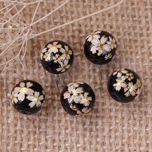 5 Vintage Japanese Tensha 10mm Round Sakura Flower Glass Beads - Black/White & Gold (A246d/bu)