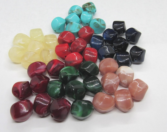Choice of Color 25 Pcs Imitation Gemstone Acrylic Nugget Beads (A492/493)