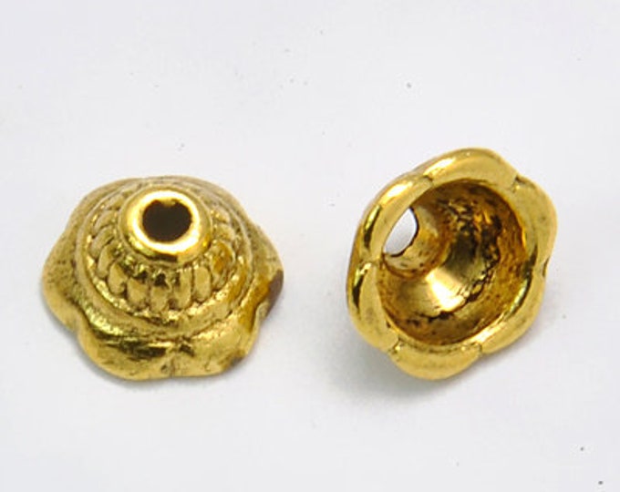 20 Antique Gold Tone Alloy Bead Caps 8x5mm (A272b)