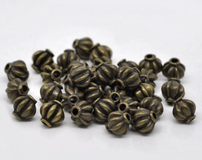 30 Antique Bronze Spacer Beads 8x8mm  (A382b)