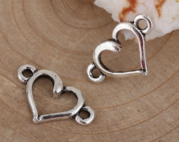 20 Antique Silver Heart Design Connector Links 15x9mm (A219d)
