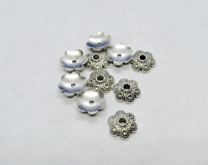 20 Antique Silver Tone Alloy Bead Caps 10mm (A39d)