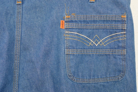 levis with zip fly