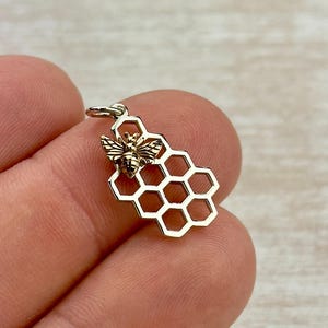 Sterling Silver Bee and Honeycomb Charm, Insect, .925 Silver, DIY, Necklace, Bracelet Charms, (C828)