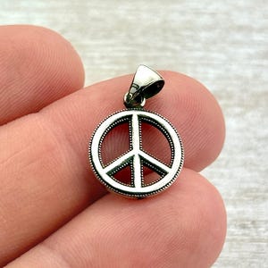 925 Sterling Silver Peace Sign Pendant, Bracelet Charm, DIY, (C881)