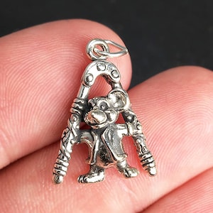 3D Sterling Silber Maus mit Nussknacker Charm, Weihnachten, Nussknacker .925 Silber, DIY, Armband Charms, Nickelfrei (C556)