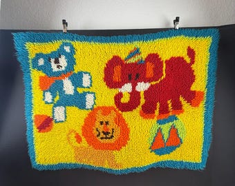 Vintage Circus Zoo Animals Latch Hook Rug Completed