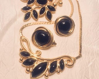 Trifari Set In Black and Gold