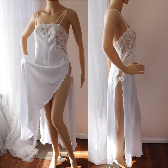 White Glossy Satin Lingerie Gown / Super High Sid… - image 1