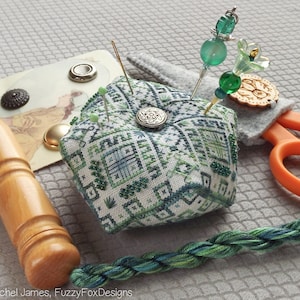 Green Biscornu Cross Stitch Pattern PDF | Chart for Colour Variations, Coloris, ThreadworX, or Hand-Dyed Floss