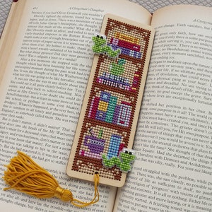 Bookshelf Bookmark Cross Stitch Pattern PDF | Pattern for Toms New Old Things Wood Blanks